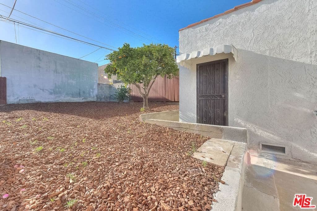ResidentialIncome in Los Angeles — Photos 37