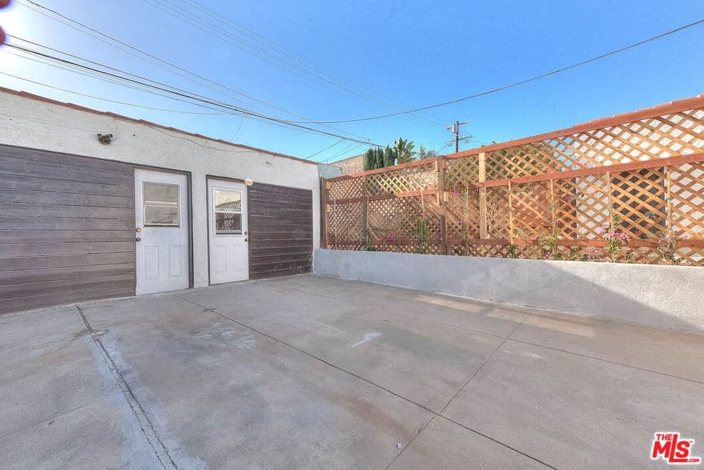 ResidentialIncome in Los Angeles — Photos 43