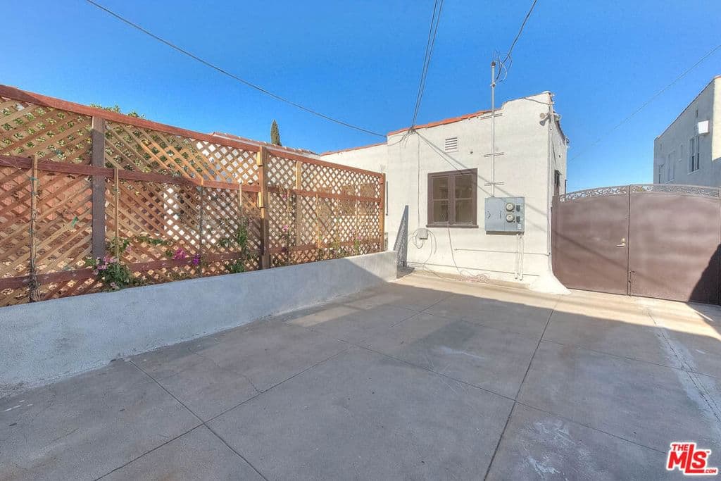 ResidentialIncome in Los Angeles — Photos 44