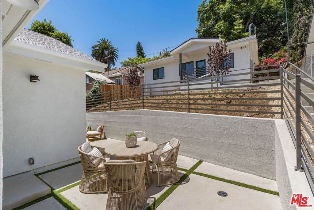 ResidentialIncome in Los Angeles — Photos 13