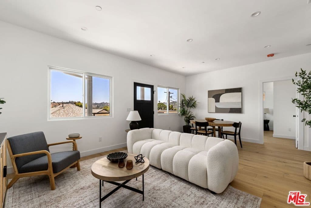 ResidentialIncome in Los Angeles — Photos 15