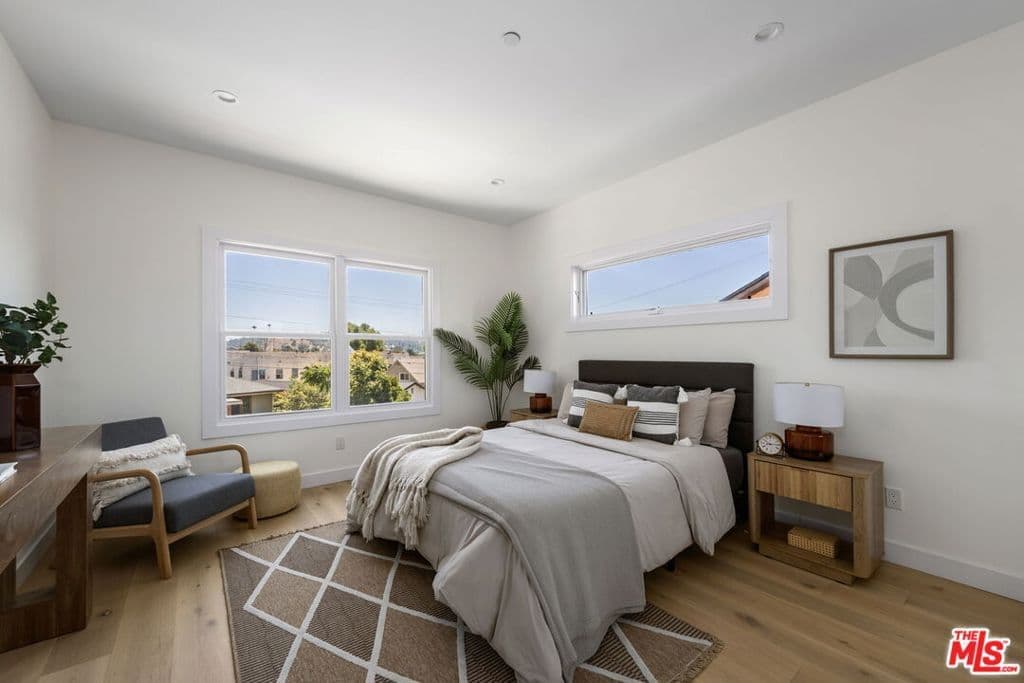 ResidentialIncome in Los Angeles — Photos 18