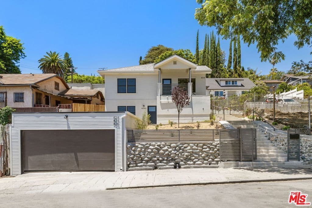 ResidentialIncome in Los Angeles — Photos 2