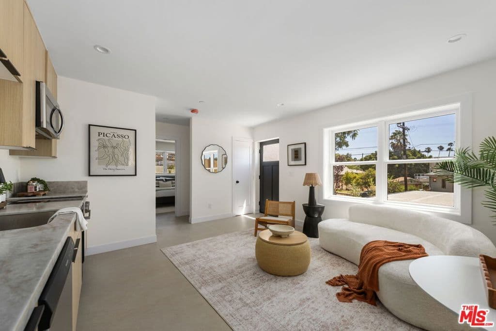 ResidentialIncome in Los Angeles — Photos 21