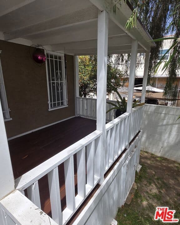Residential in Los Angeles — Photos 42