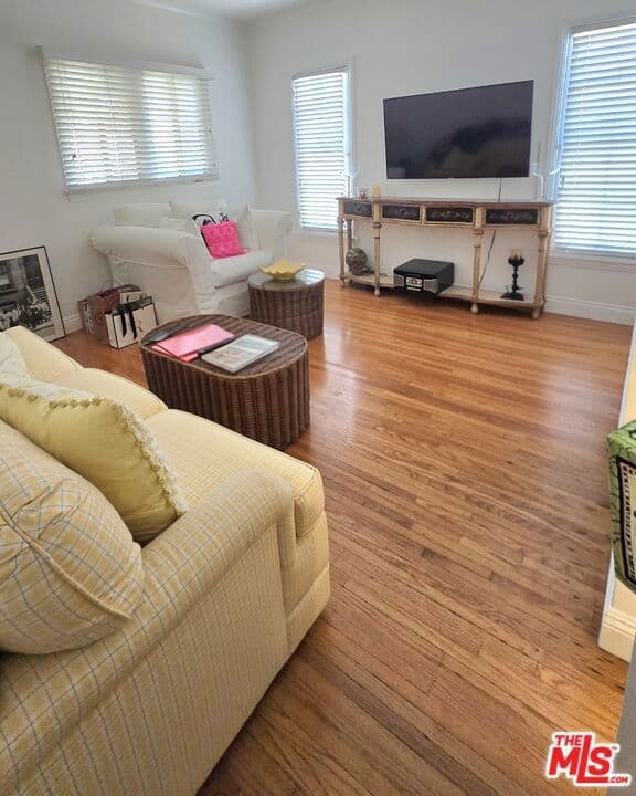 Residential in Los Angeles — Photos 27