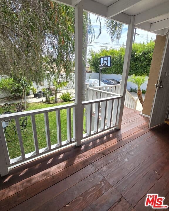 Residential in Los Angeles — Photos 41
