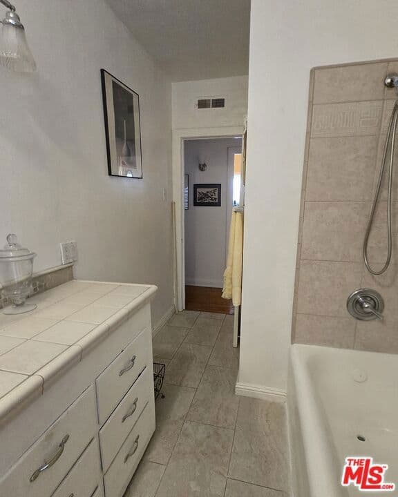 Residential in Los Angeles — Photos 28