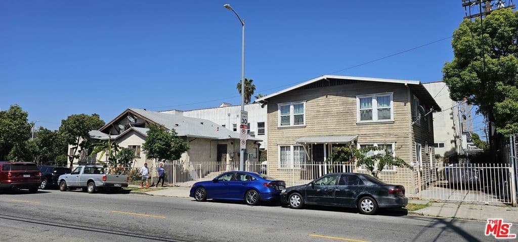 Residential in Los Angeles
