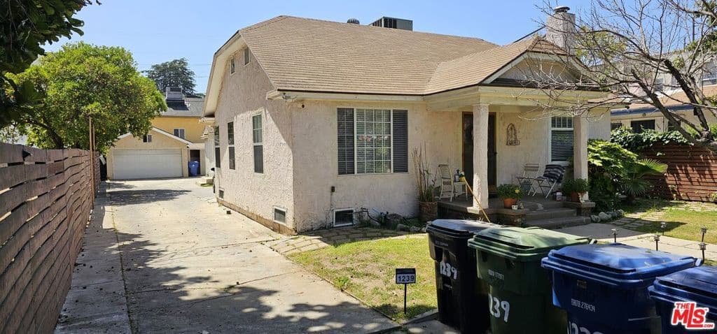 Residential in Los Angeles