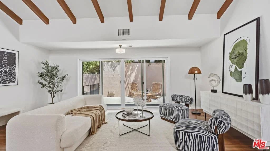 Residential in Los Angeles — Photos 6