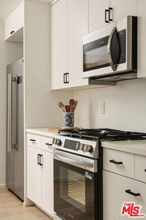 Residential in Los Angeles — Photos 12