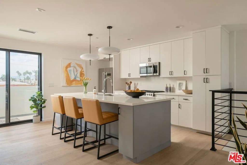 Residential in Los Angeles — Photos 9