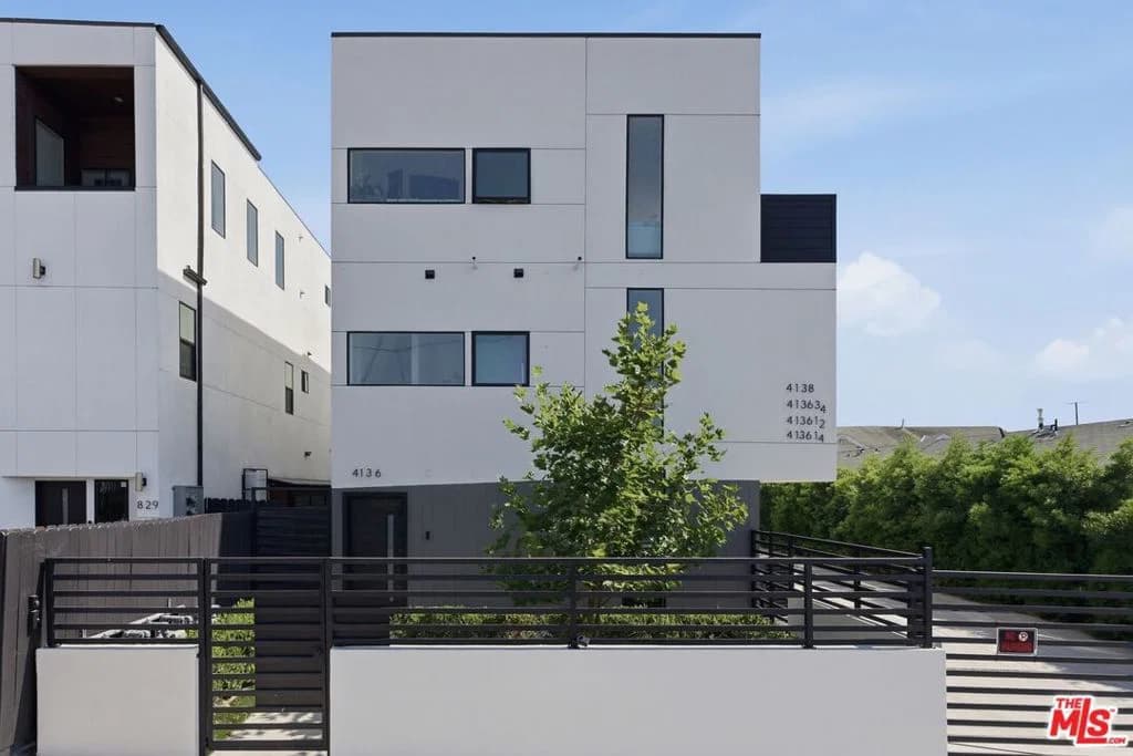 Residential in Los Angeles — Photos 30