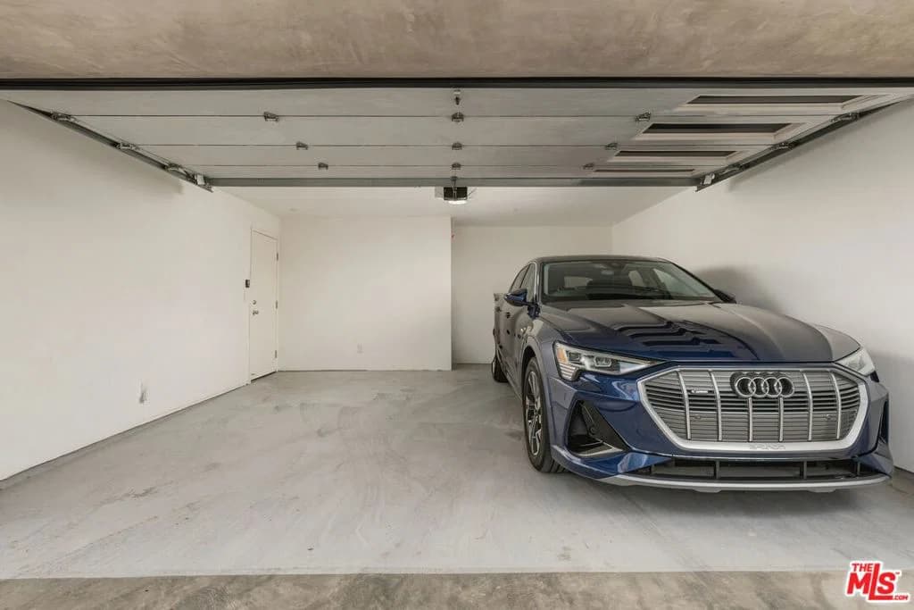 Residential in Los Angeles — Photos 27