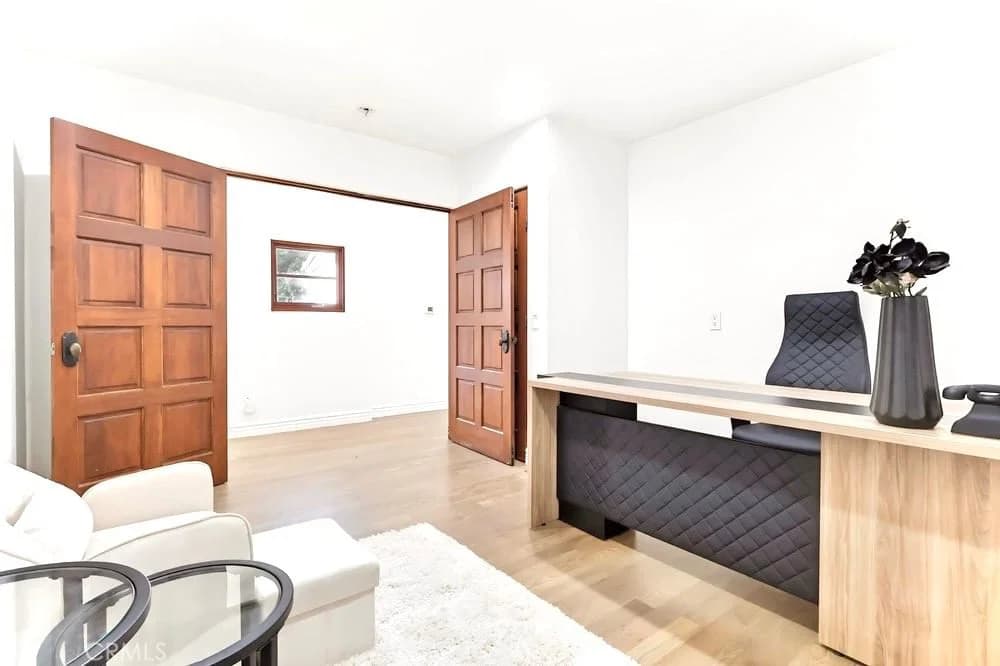 Residential in Los Angeles — Photos 36