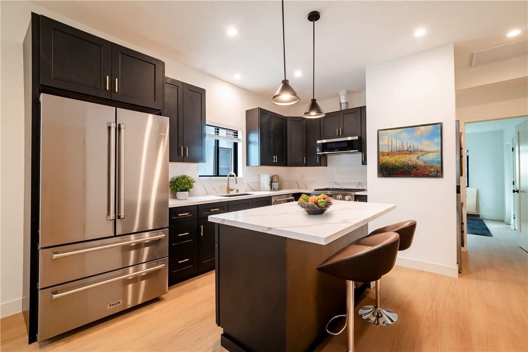 ResidentialIncome in Los Angeles