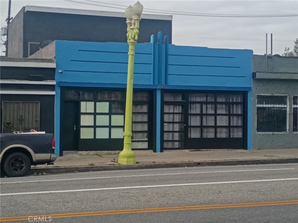 CommercialSale in Los Angeles