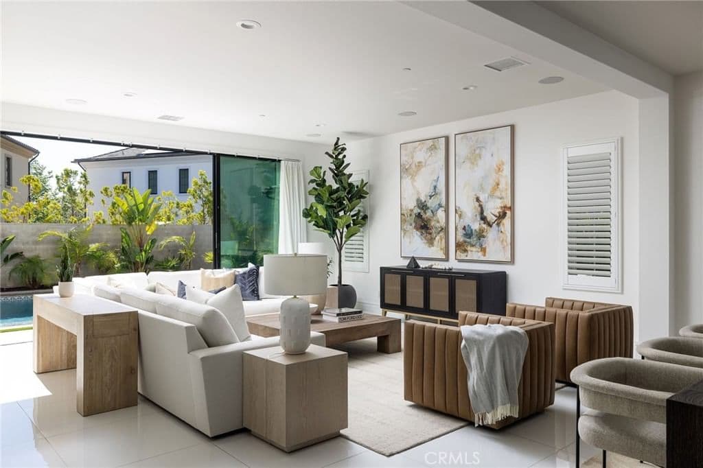 Residential in Irvine — Photos 11