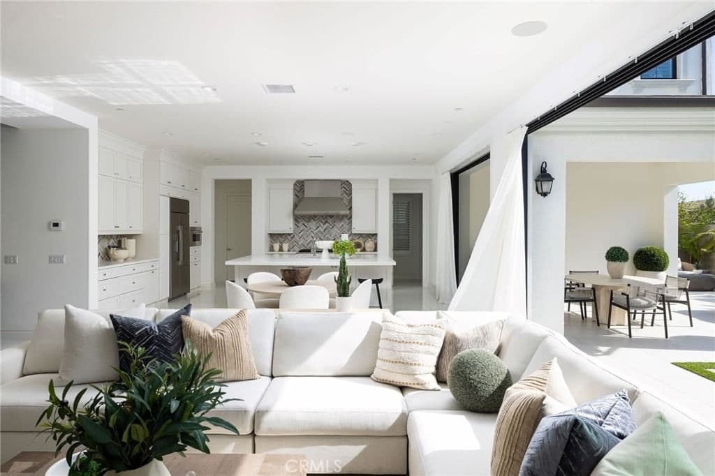 Residential in Irvine — Photos 14