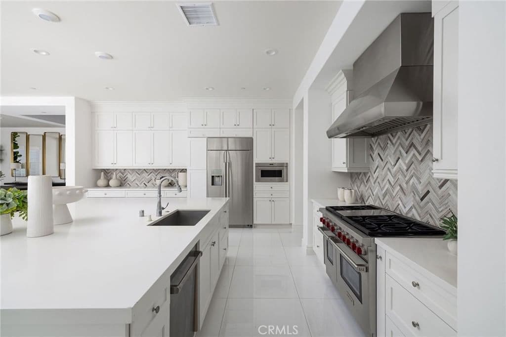 Residential in Irvine — Photos 17