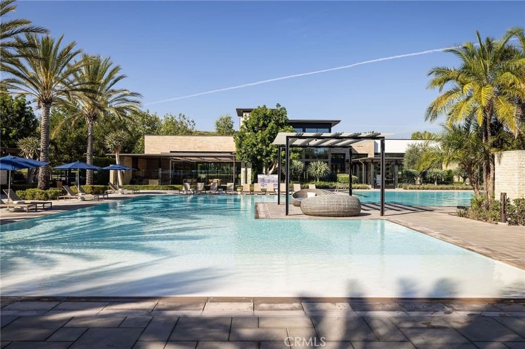 Residential in Irvine — Photos 40