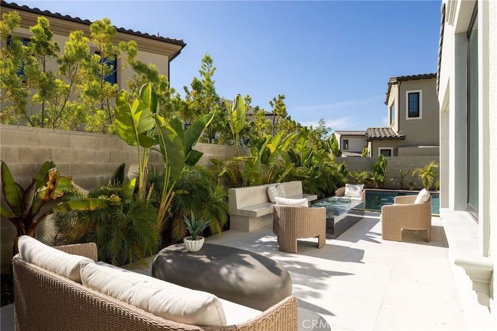 Residential in Irvine — Photos 8