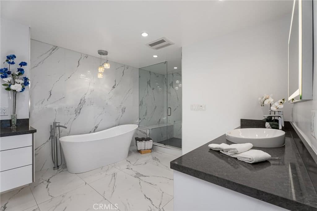 Residential in Irvine — Photos 22