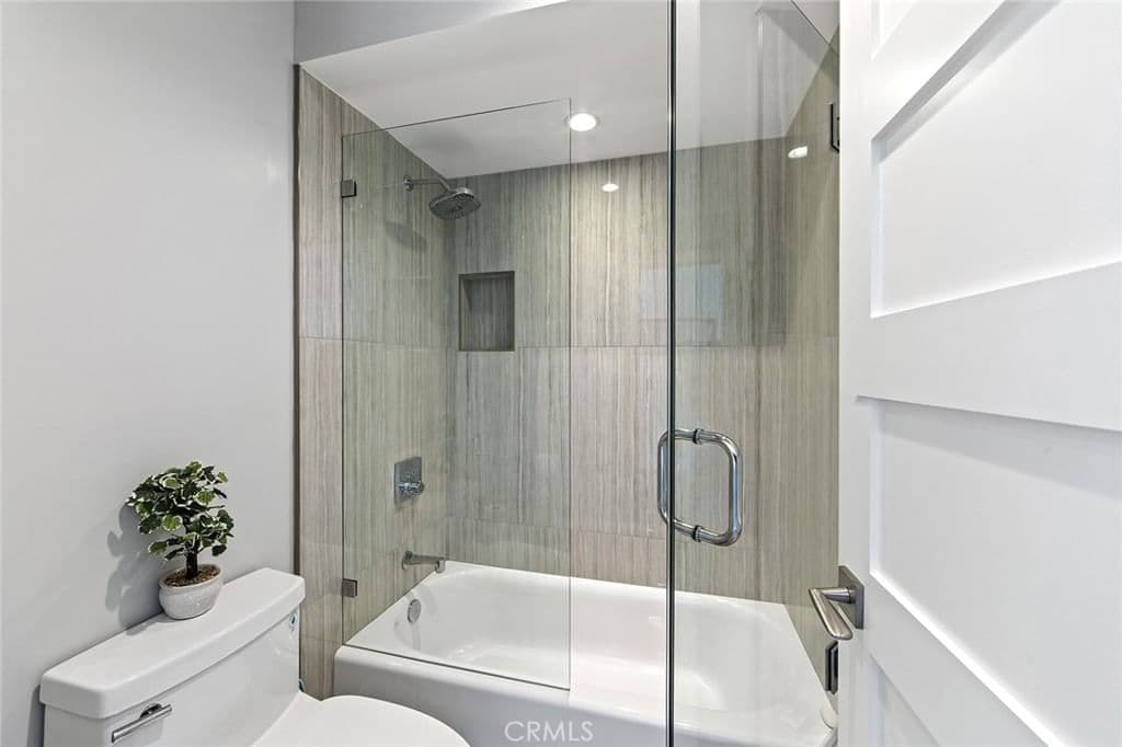 Residential in Irvine — Photos 26