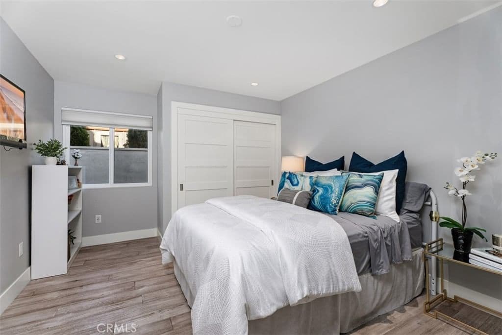 Residential in Irvine — Photos 28