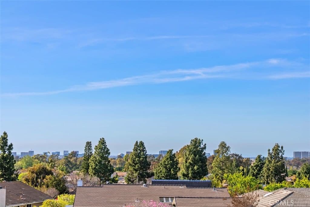 Residential in Irvine — Photos 37