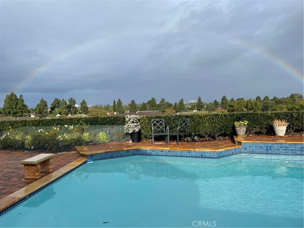 Residential in Irvine — Photos 39