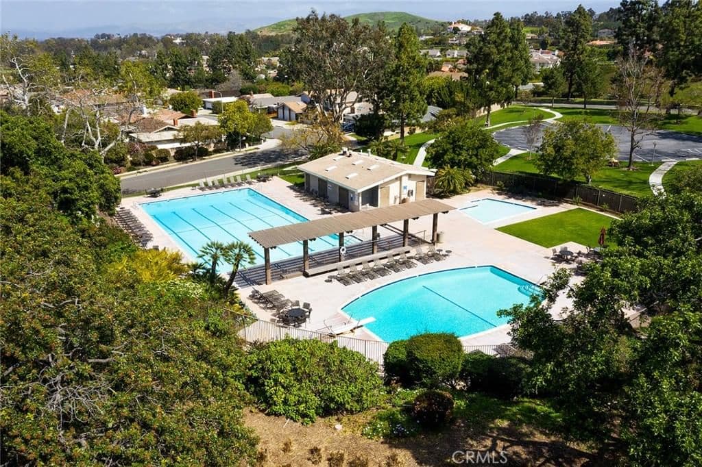 Residential in Irvine — Photos 45