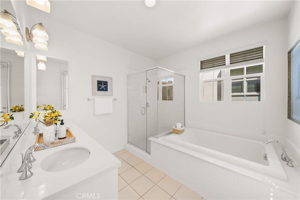 Residential in Irvine — Photos 25