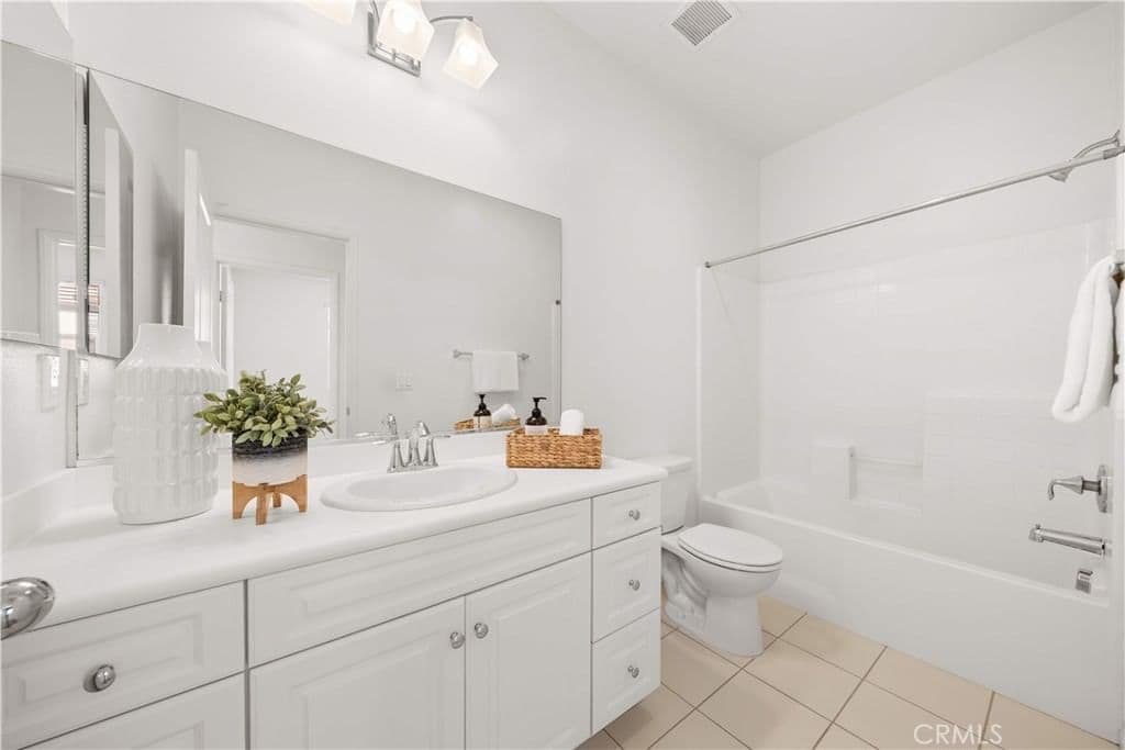 Residential in Irvine — Photos 29