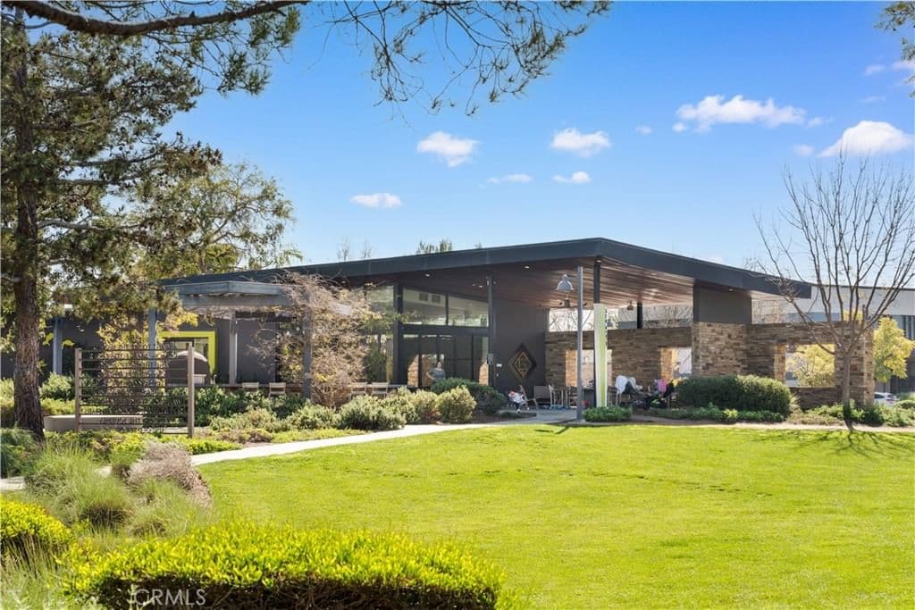 Residential in Irvine — Photos 30