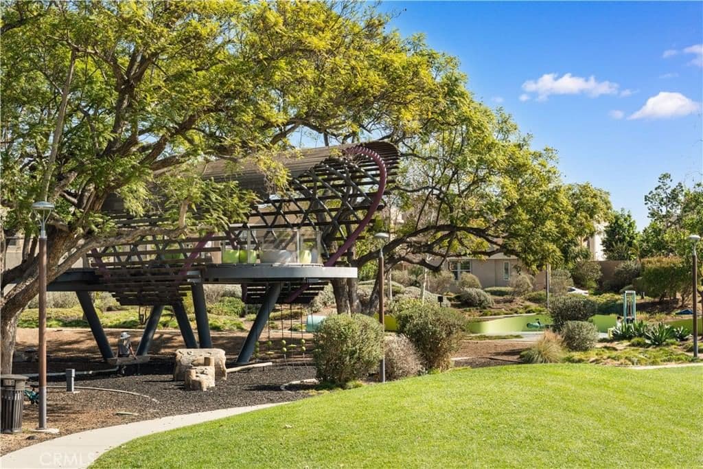 Residential in Irvine — Photos 31