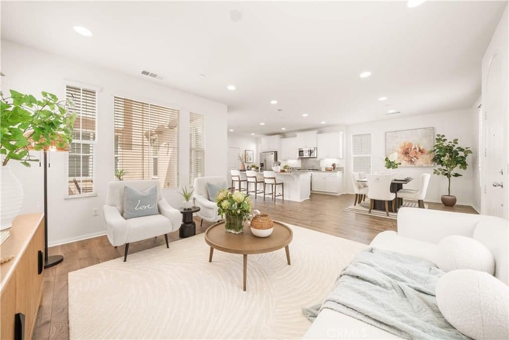 Residential in Irvine — Photos 7