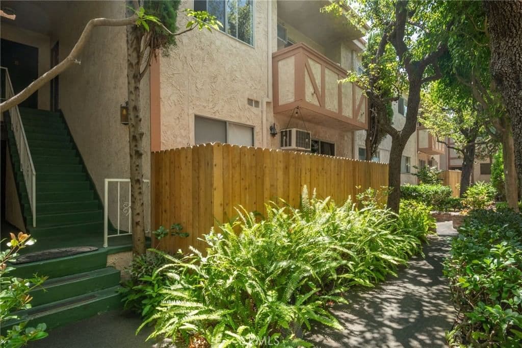 Residential in Los Angeles — Photos 17